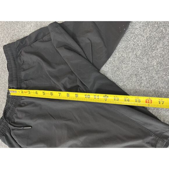 Lululemon Shorts S Pace Breaker Linerless Black Workout Gym Athletic Performance - Picture 6 of 13